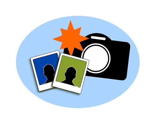 外でフィギュアやぬいぐるみと一緒に撮ってる奴←こいつ